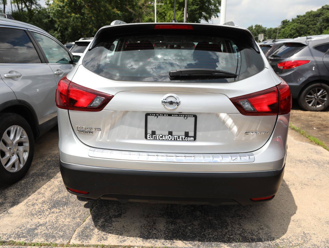 Used 2017 Nissan Rogue Sport SV AWD/4WD image 7