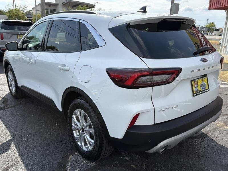 Used 2024 Ford Escape Active w/ Tech Pack #2 FWD image 11