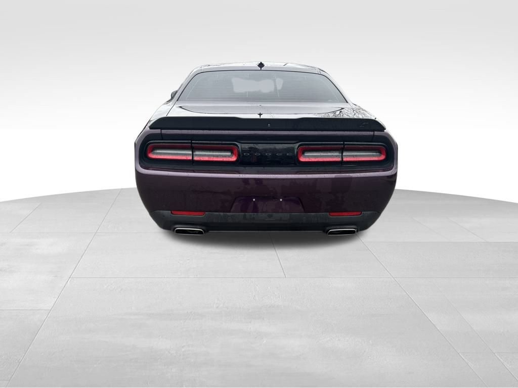 Used 2020 Dodge Challenger SXT w/ Driver Convenience Group image 4