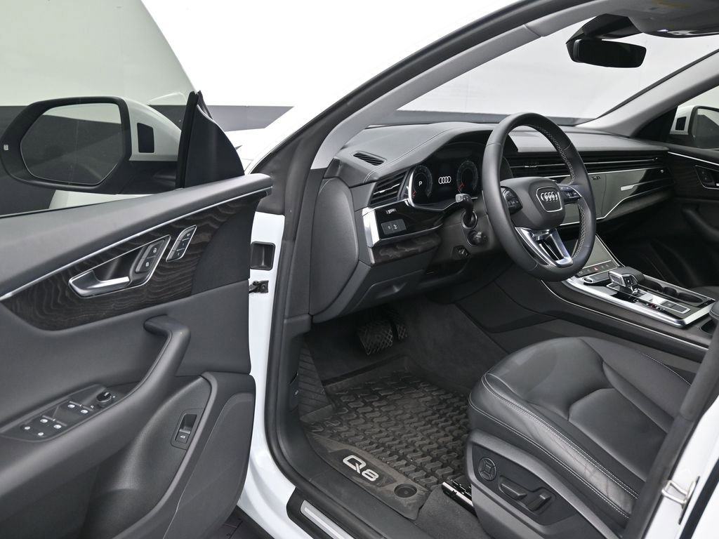 Used 2023 Audi Q8 Premium w/ Convenience Package image 10