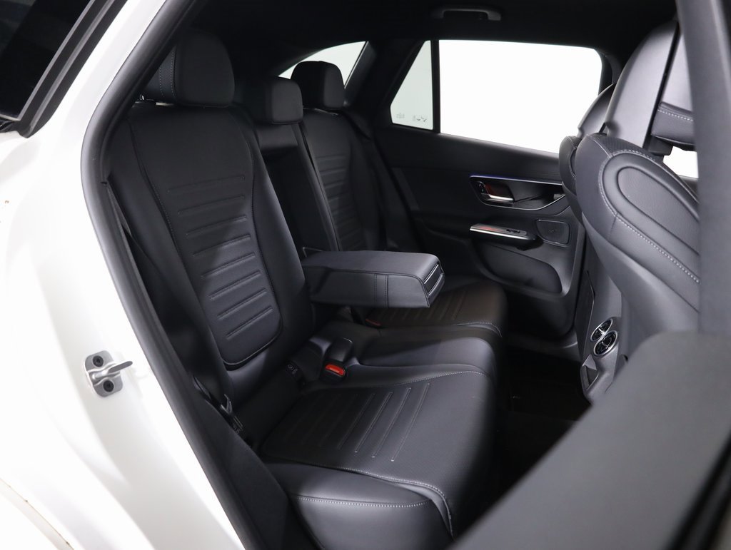 Certified 2025 Mercedes-Benz GLC 300 4MATIC image 41
