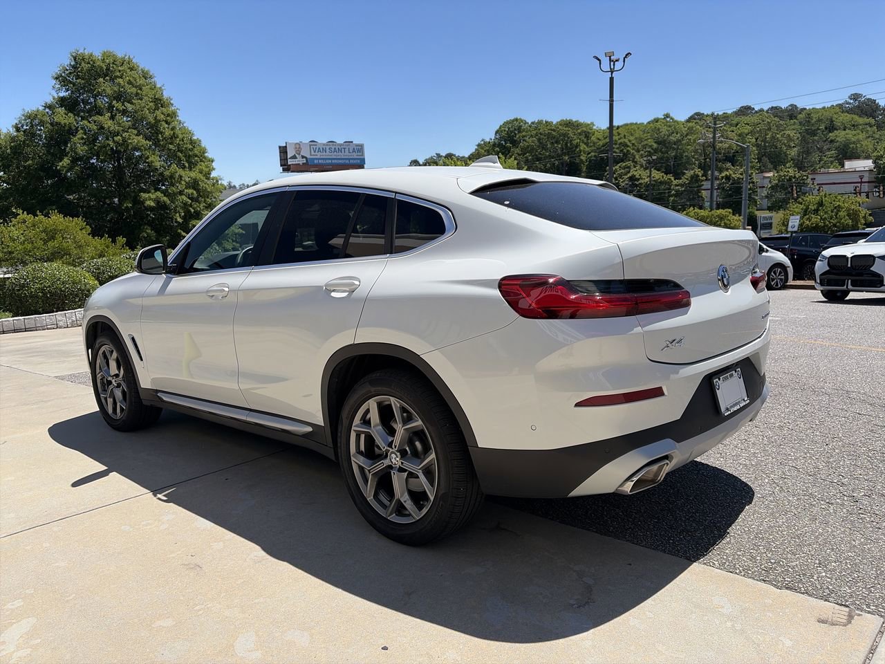 Used 2025 BMW X4 xDrive30i AWD/4WD image 6