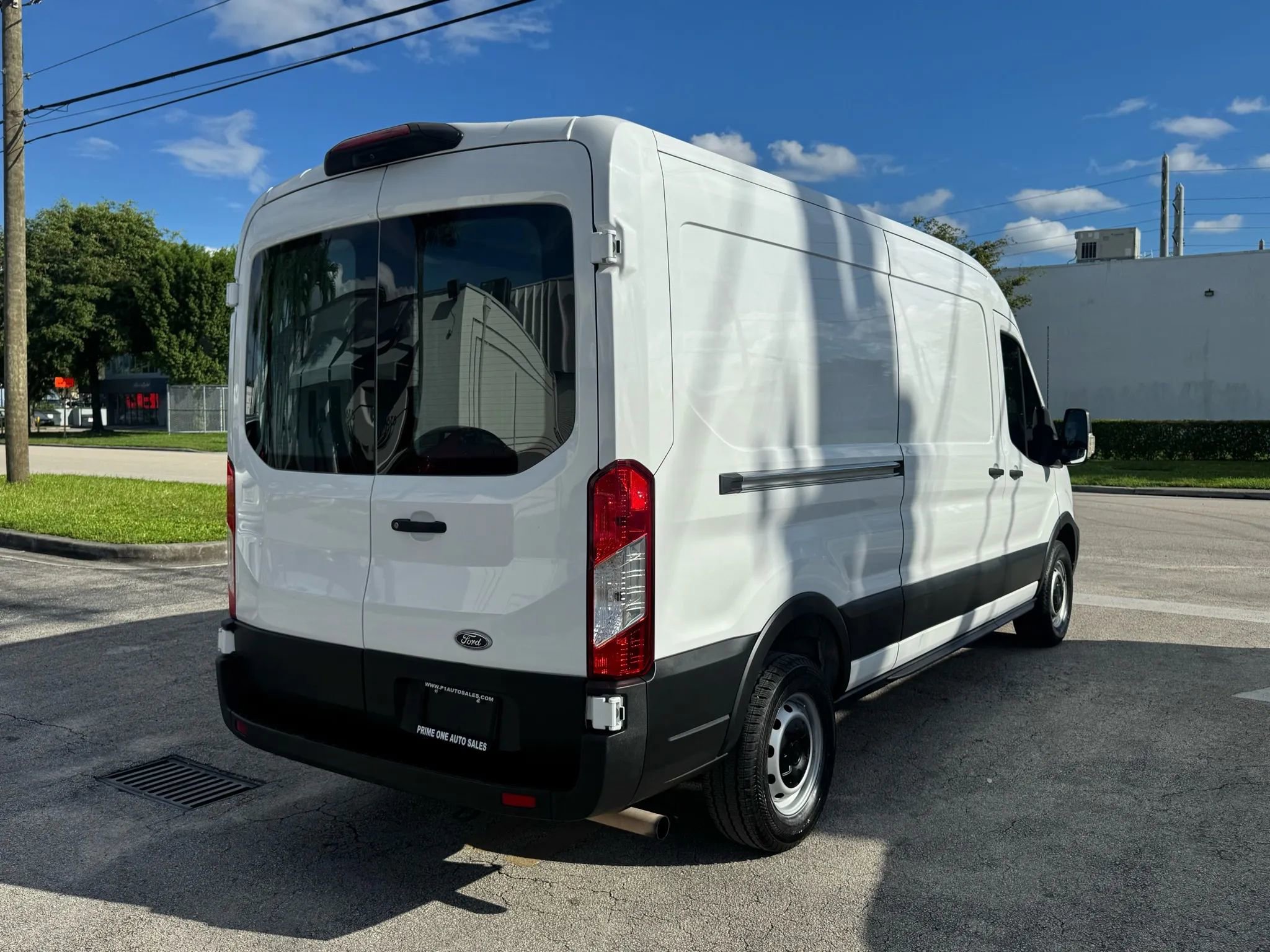 Used 2021 Ford Transit 250 Medium Roof image 5