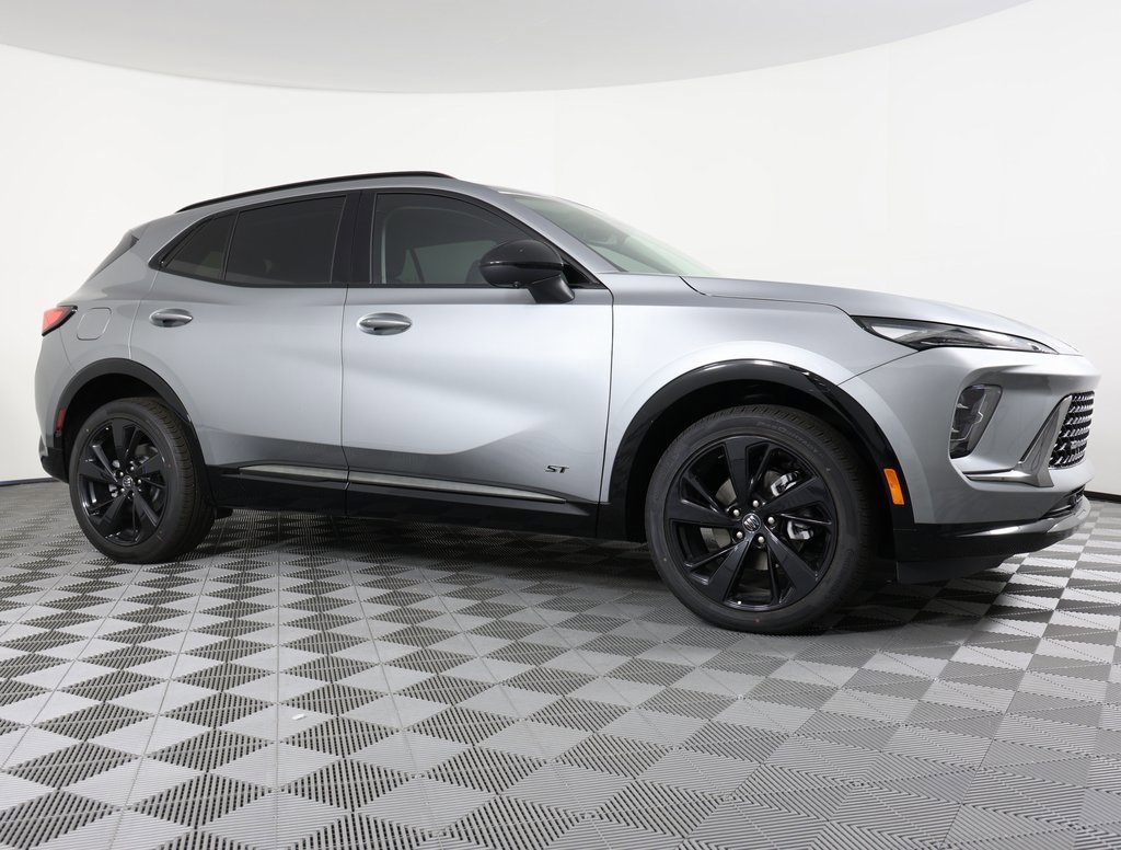 New 2025 Buick Envision Sport Touring image 3