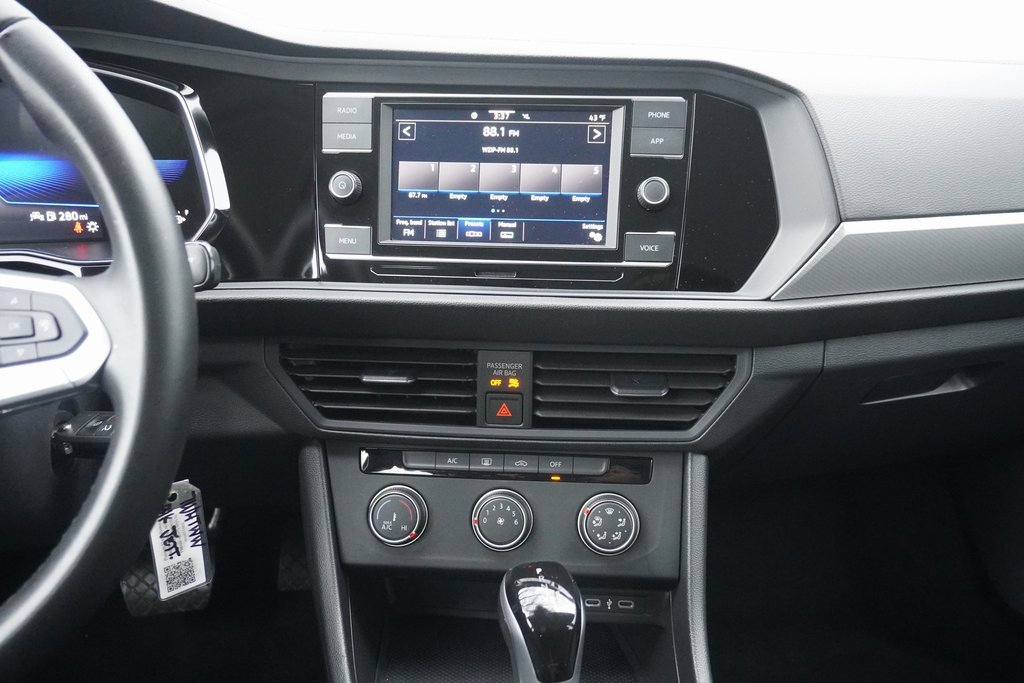 Used 2024 Volkswagen Jetta S image 19