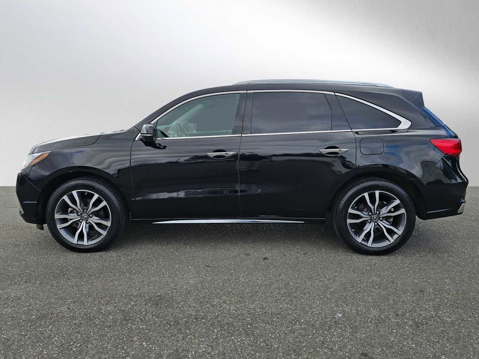 Used 2019 Acura MDX SH-AWD w/ Advance Package image 4