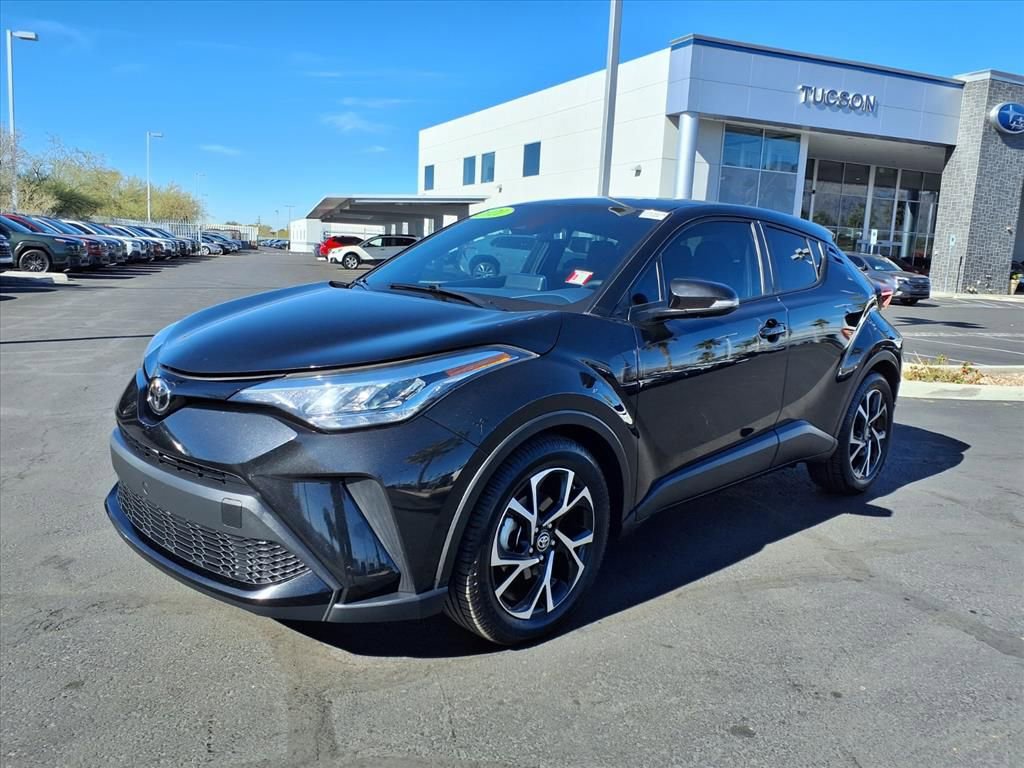 Used 2021 Toyota C-HR XLE image 8