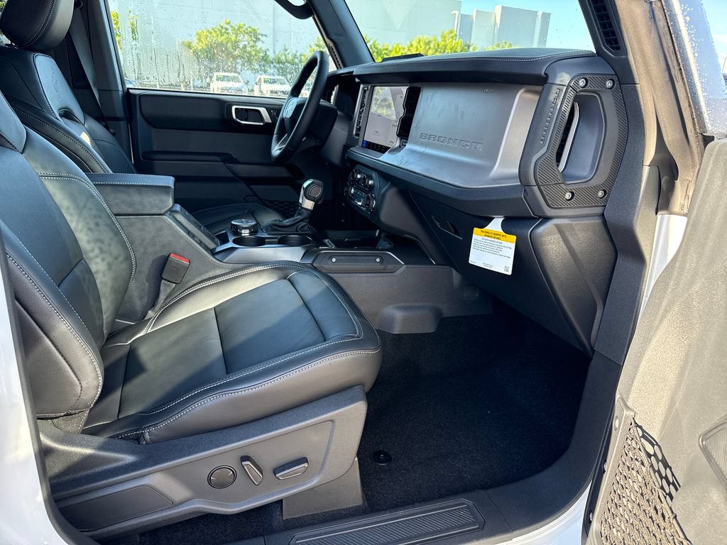 New 2026 Ford Bronco Outer Banks AWD/4WD image 23