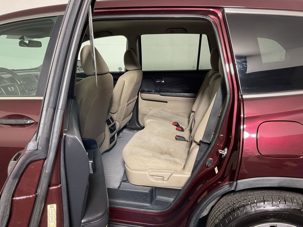 Used 2016 Honda Pilot LX image 30