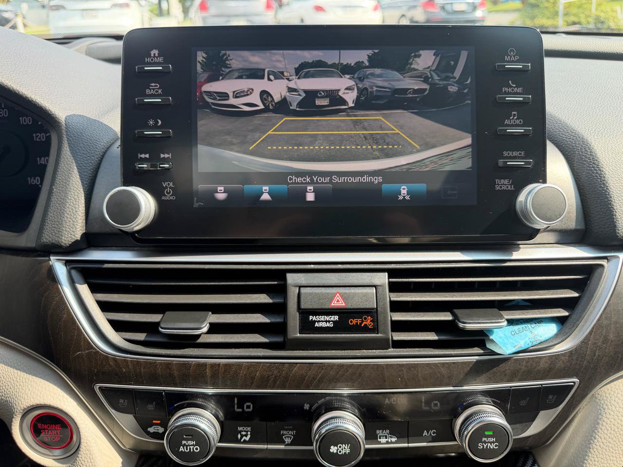Used 2018 Honda Accord Touring image 18