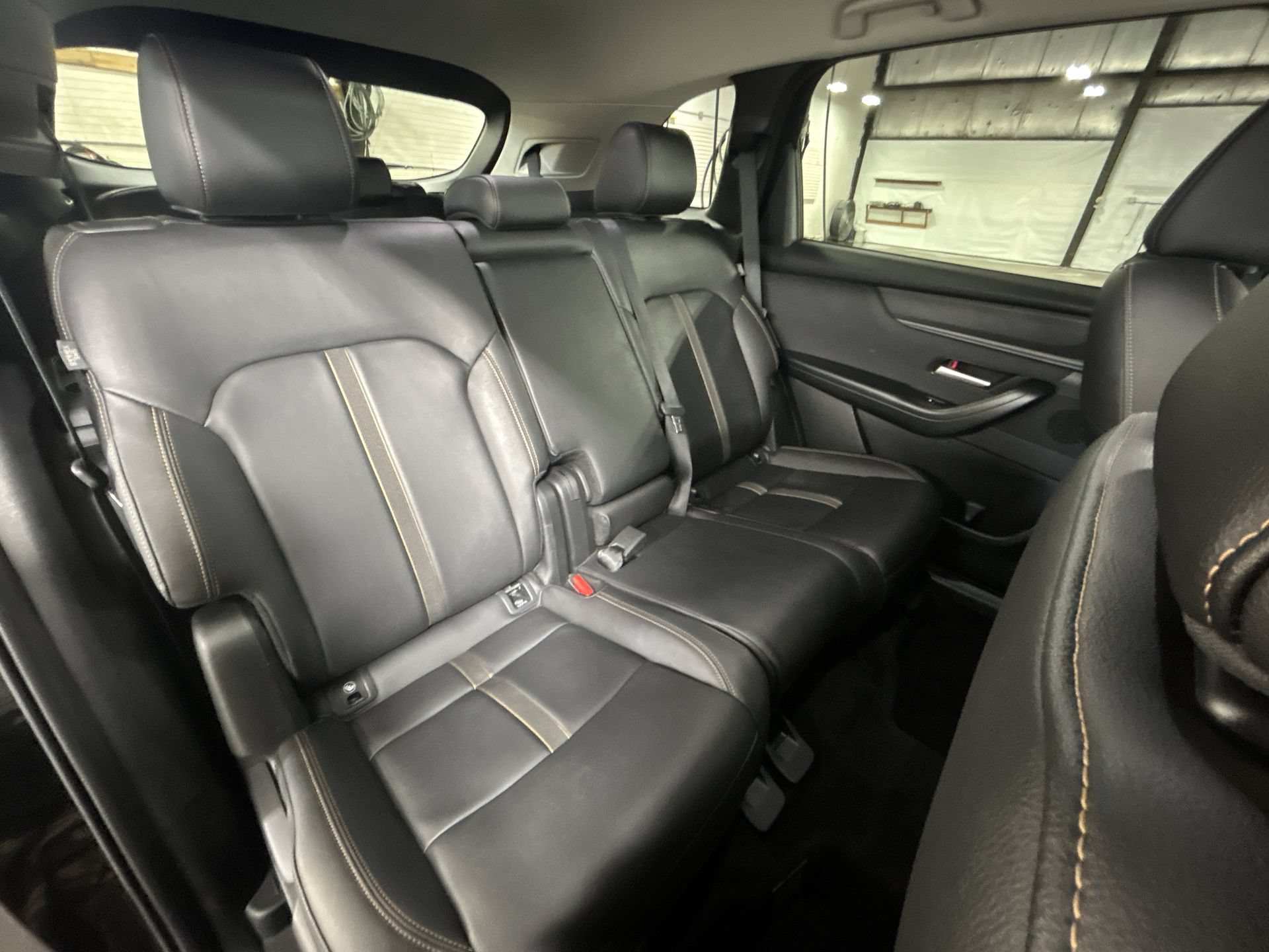 Used 2025 MAZDA CX-90 3.3 Turbo w/ Select Package AWD/4WD image 27