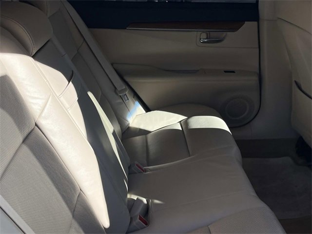 Used 2015 Lexus ES 300h image 22