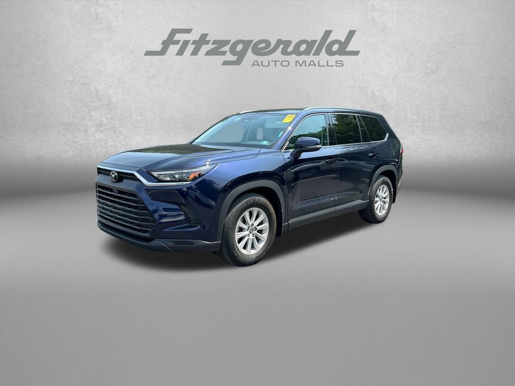 Used 2024 Toyota Grand Highlander AWD image 3