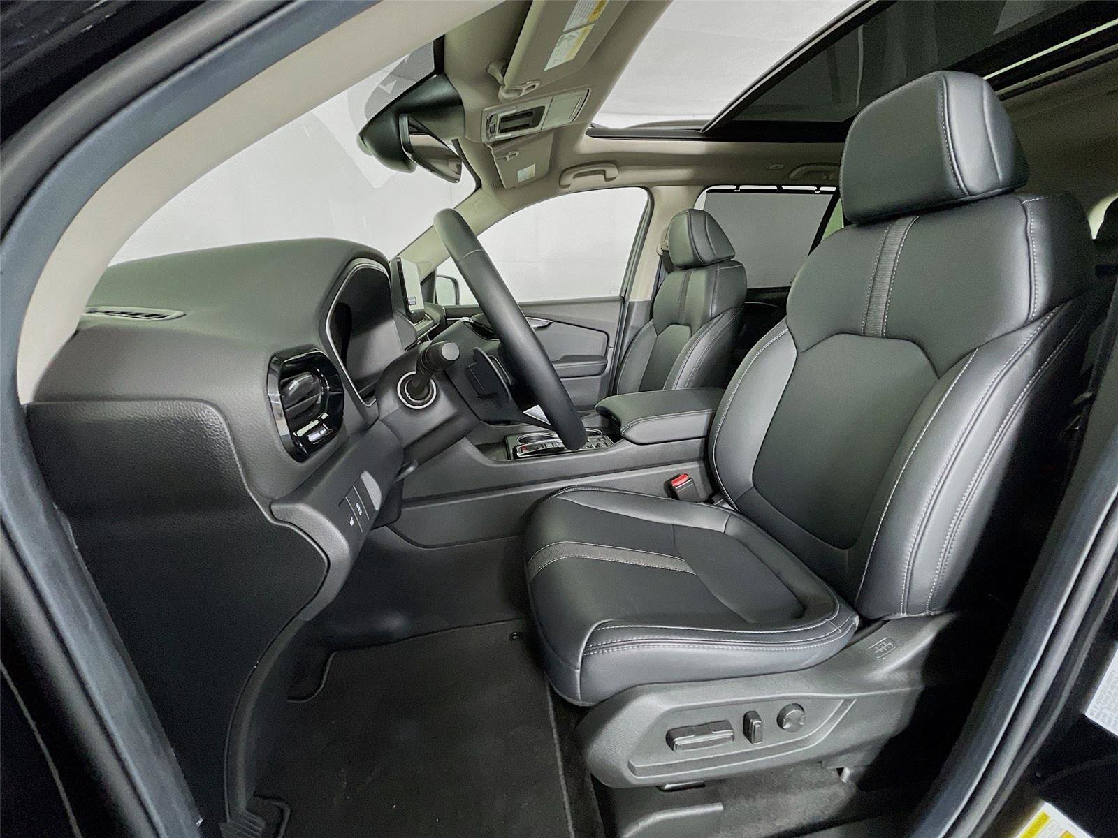 Used 2025 Honda Pilot Touring image 28