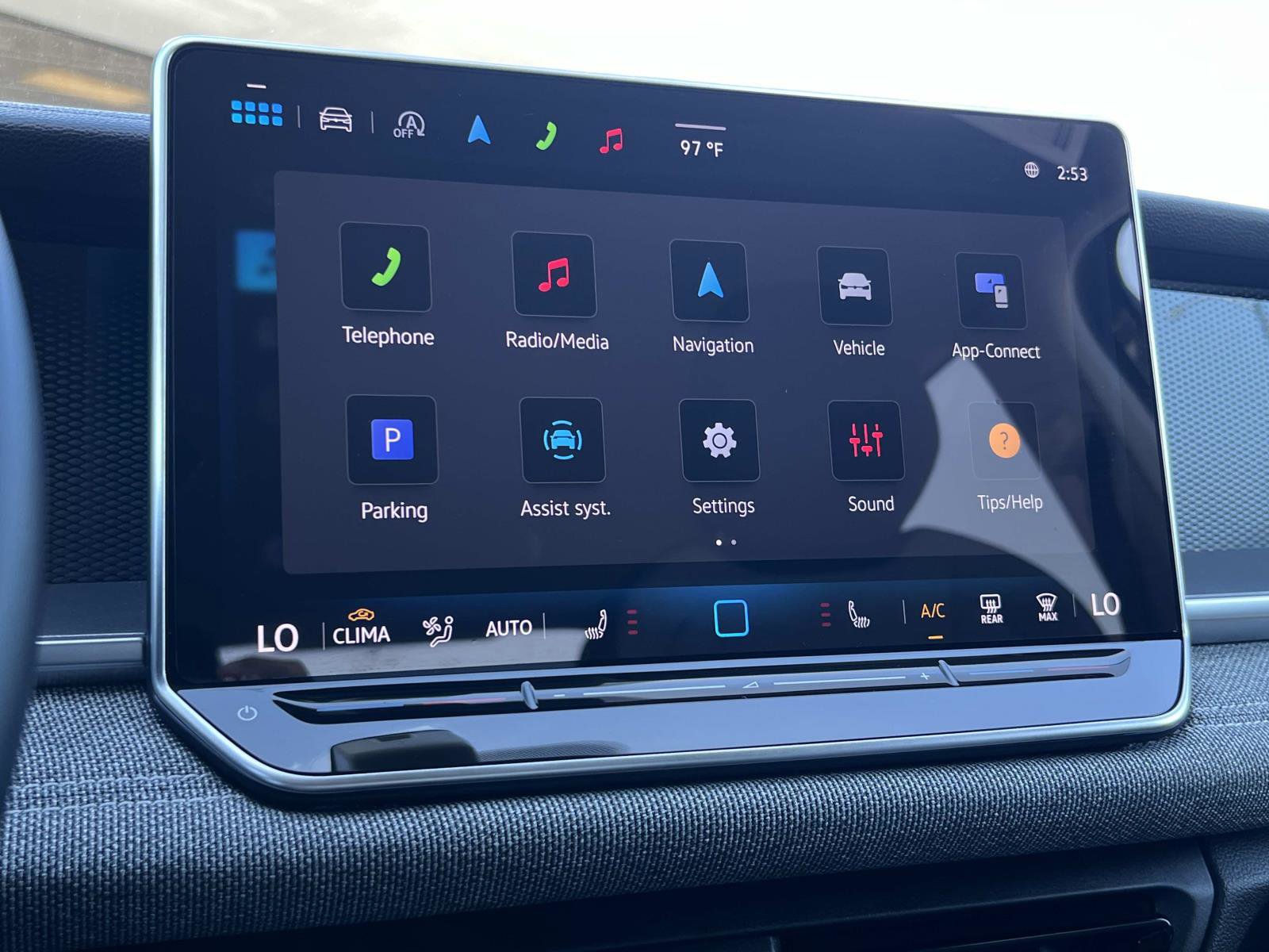 Certified 2025 Volkswagen Tiguan S FWD image 14