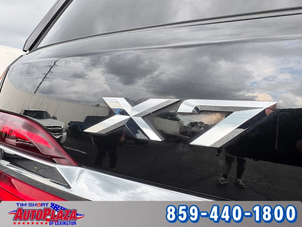 Used 2022 BMW X7 xDrive40i w/ Executive Package AWD/4WD image 18