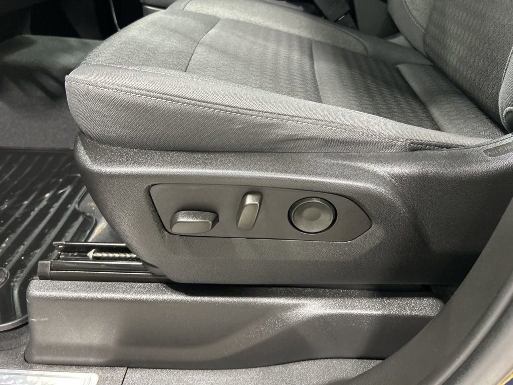 Used 2022 Chevrolet Silverado 1500 RST image 11