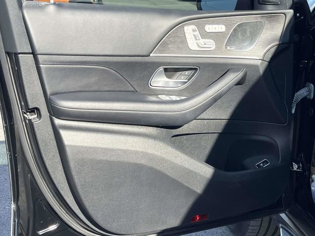 Used 2022 Mercedes-Benz GLS 450 4MATIC image 15