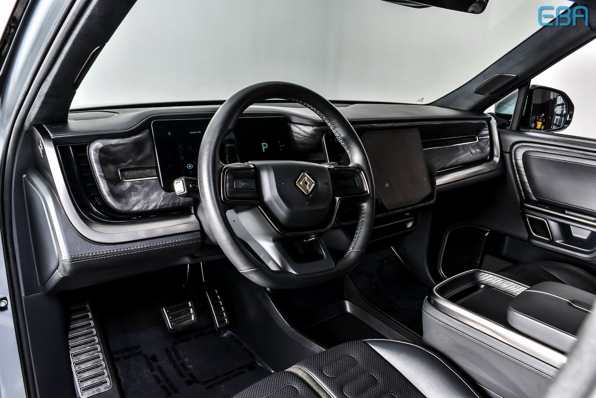 Used 2022 Rivian R1T Adventure image 13