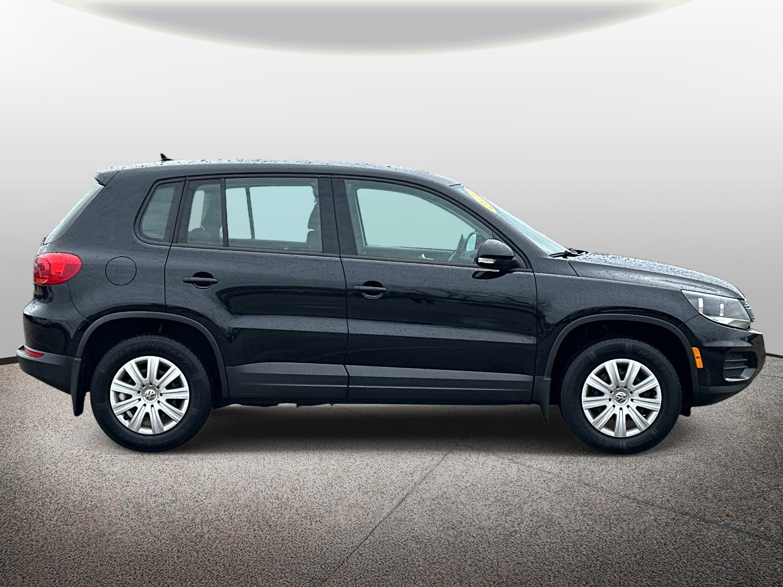 Used 2017 Volkswagen Tiguan Limited image 6