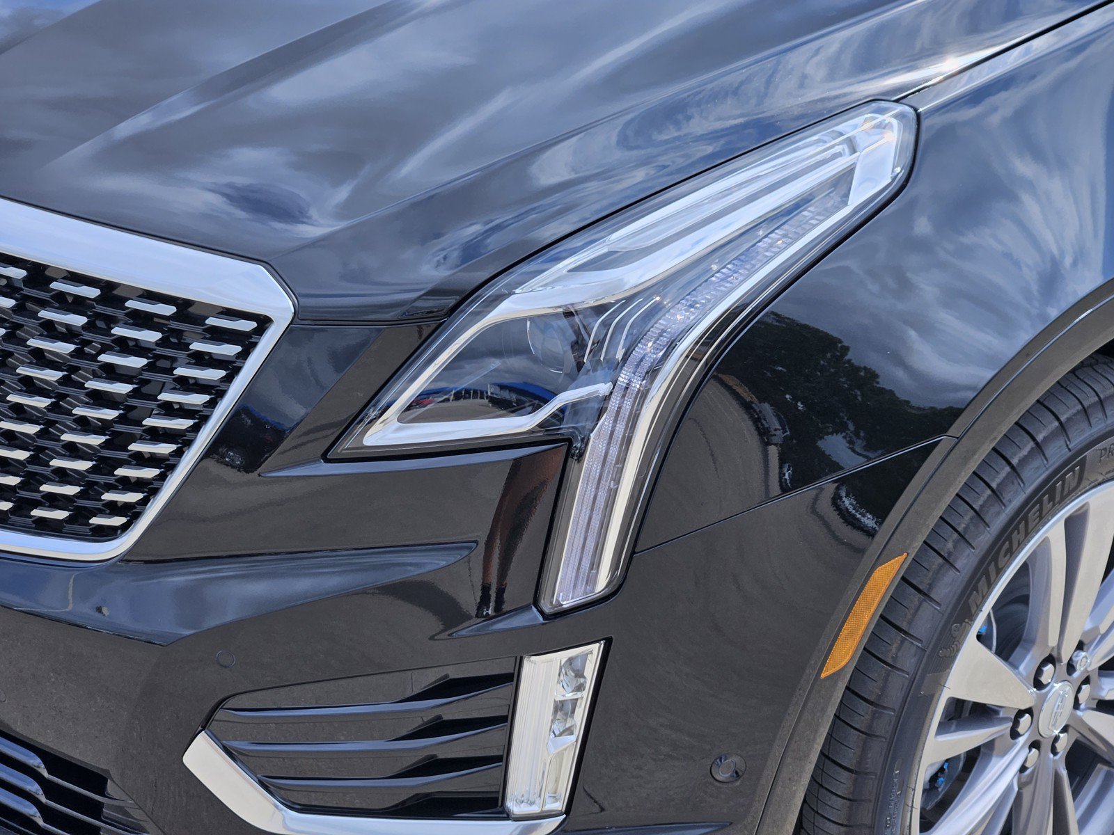 New 2026 Cadillac XT5 Premium Luxury FWD image 5