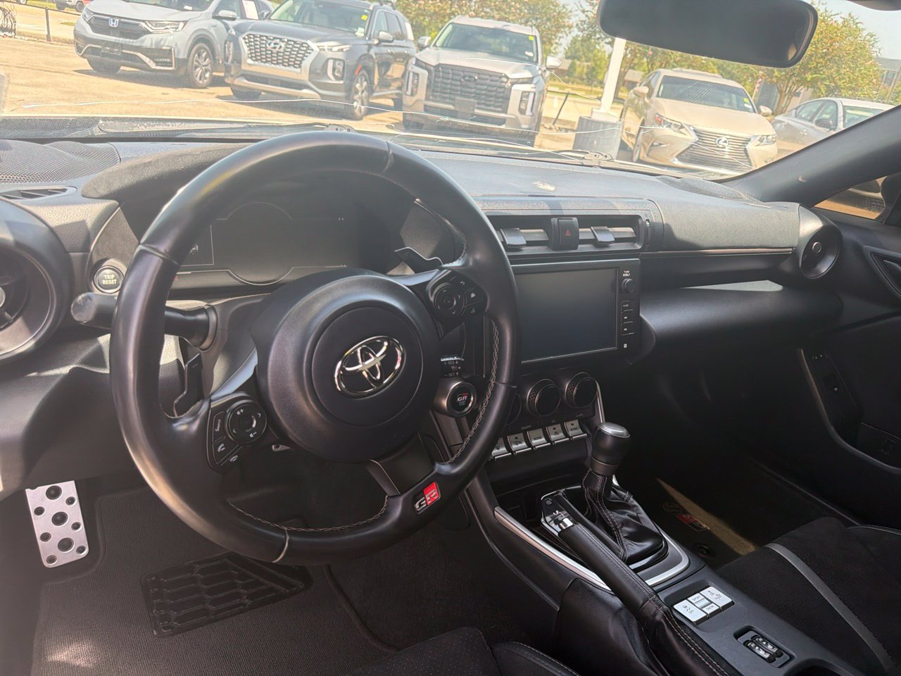 Used 2023 Toyota GR86 Premium RWD image 9