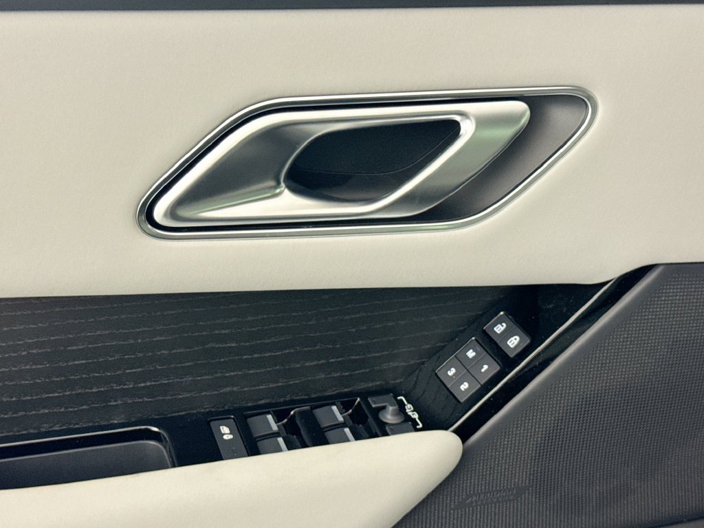 New 2026 Land Rover Range Rover Velar Belgravia AWD/4WD image 18
