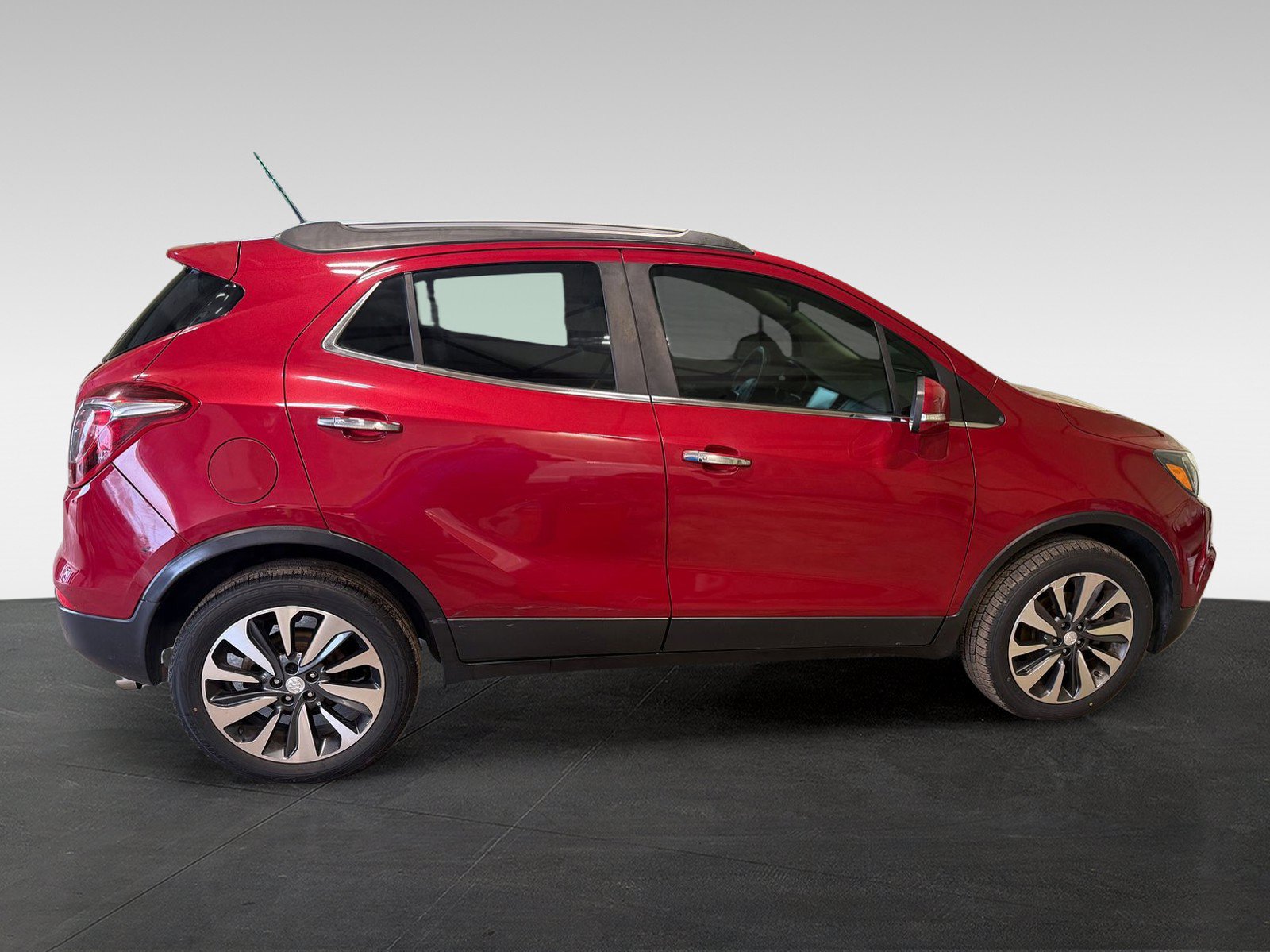 Used 2019 Buick Encore Essence AWD/4WD image 6