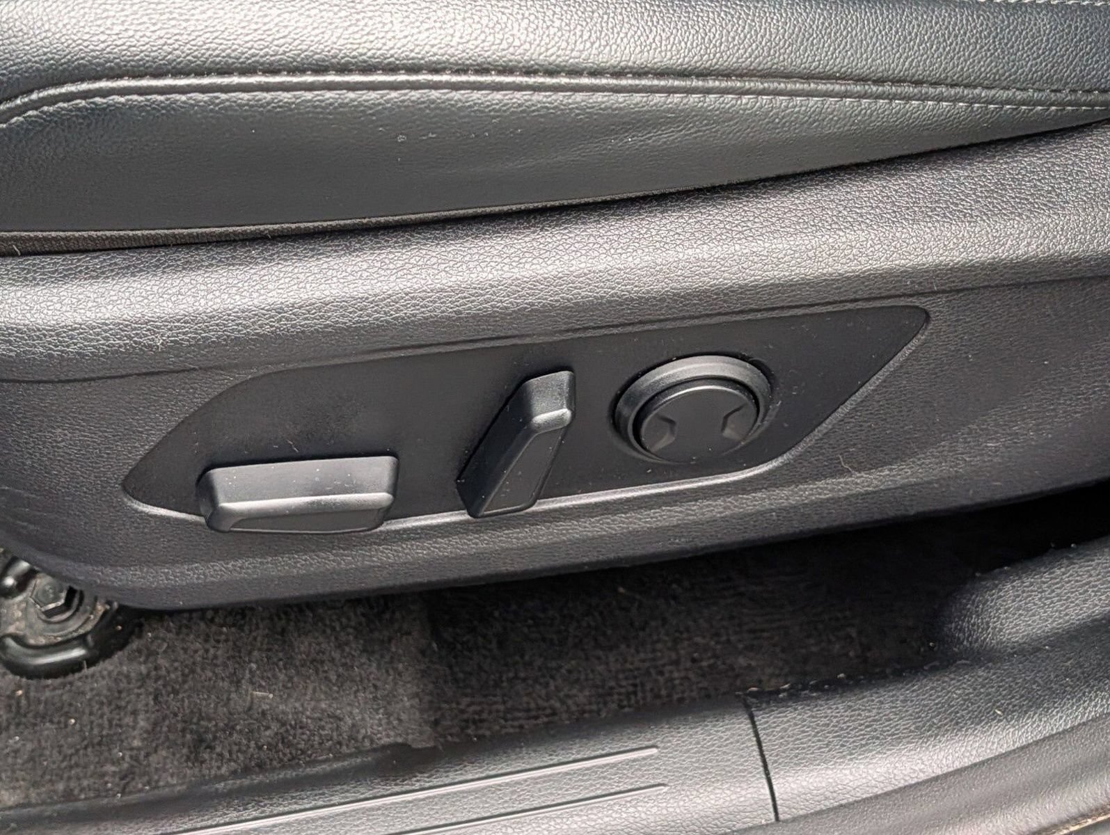 Used 2023 Kia Sportage SX FWD image 19