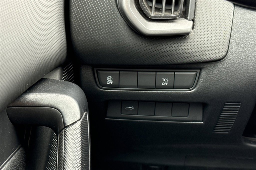 Used 2025 MAZDA CX-50 AWD 2.5 S w/ Preferred Package image 37