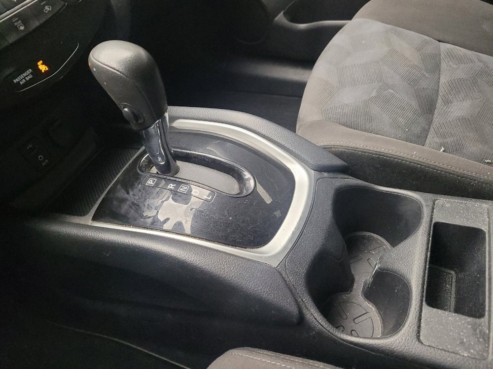 Used 2016 Nissan Rogue S w/ Appearance Package image 26