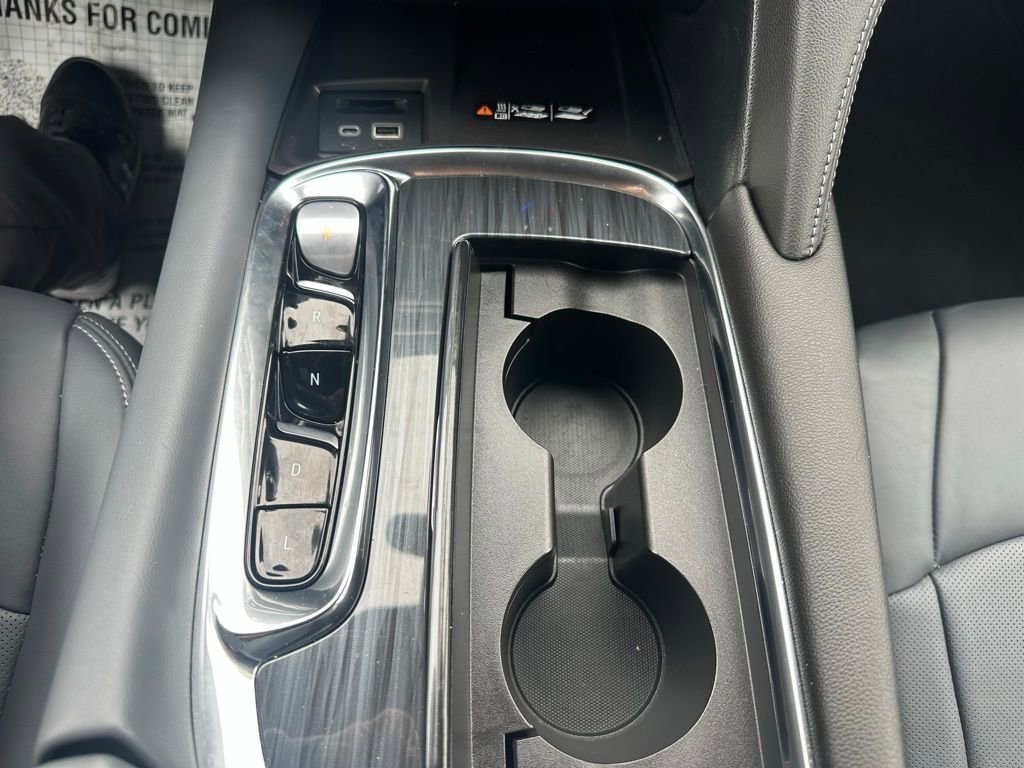 Used 2024 Buick Enclave Essence w/ Sport Touring Edition image 21