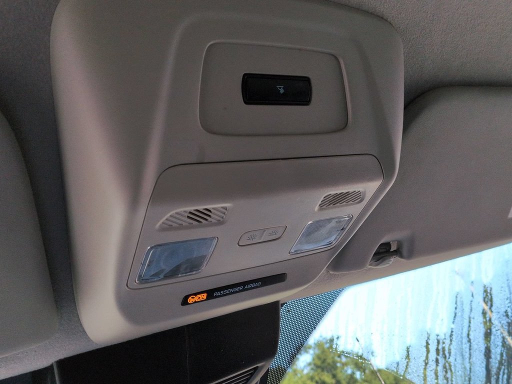 Used 2025 Ford Transit 250 Low Roof w/ Exterior Upgrade Package RWD image 20