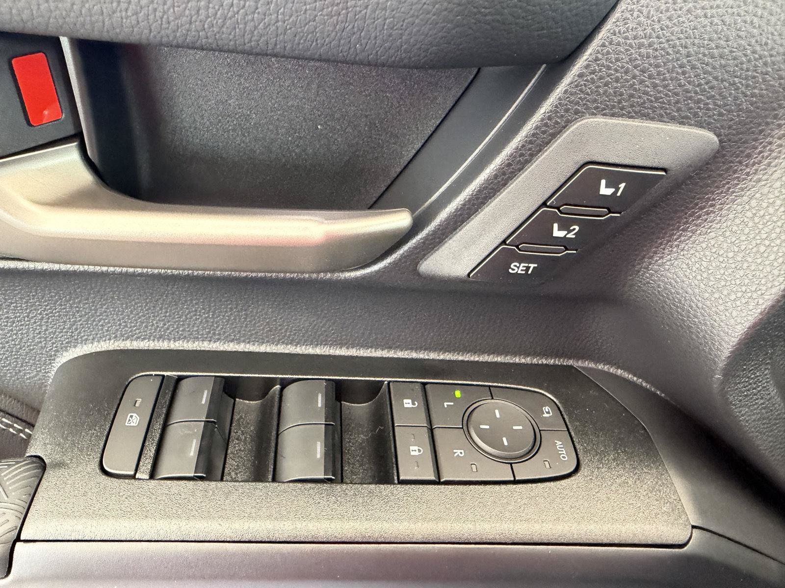 New 2026 Toyota 4Runner Limited AWD/4WD image 12