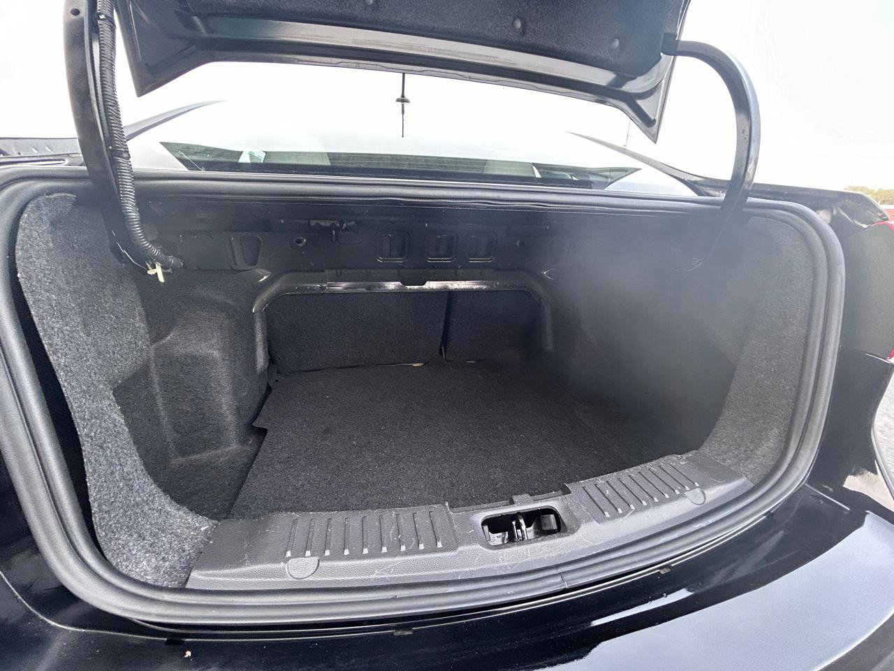 Used 2017 Ford Fiesta SE FWD image 9