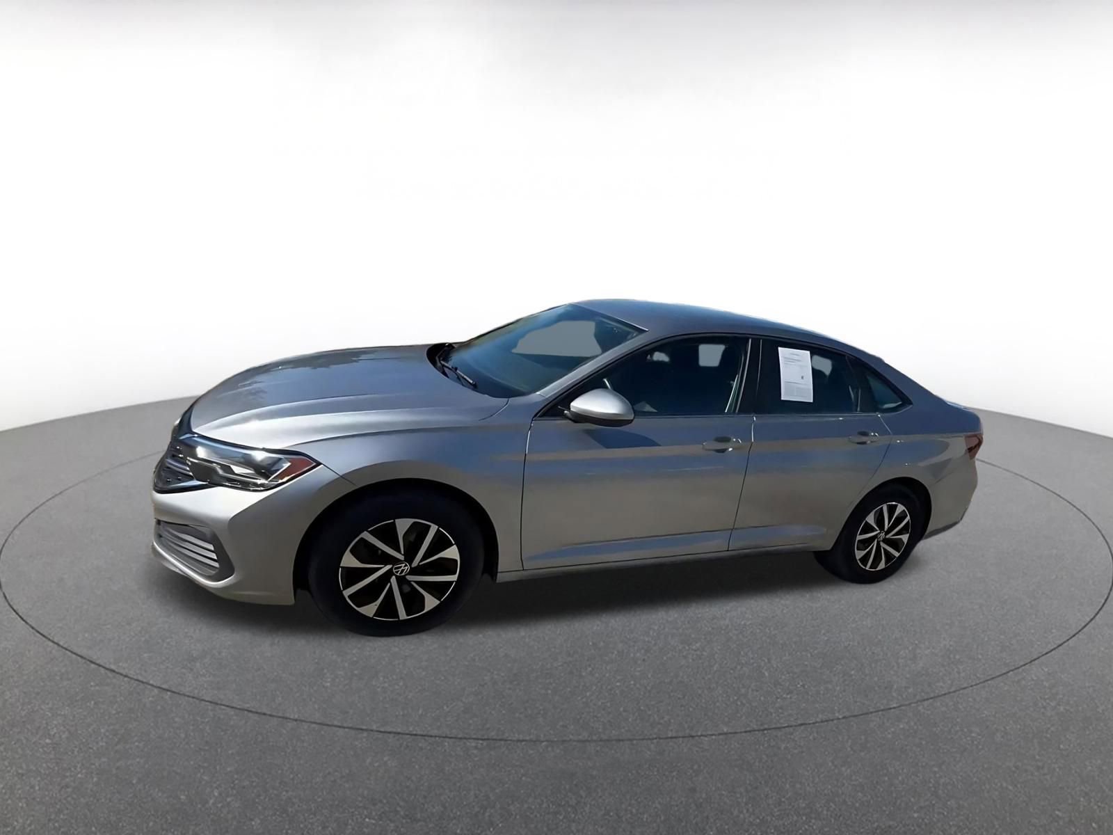 Used 2024 Volkswagen Jetta S image 8