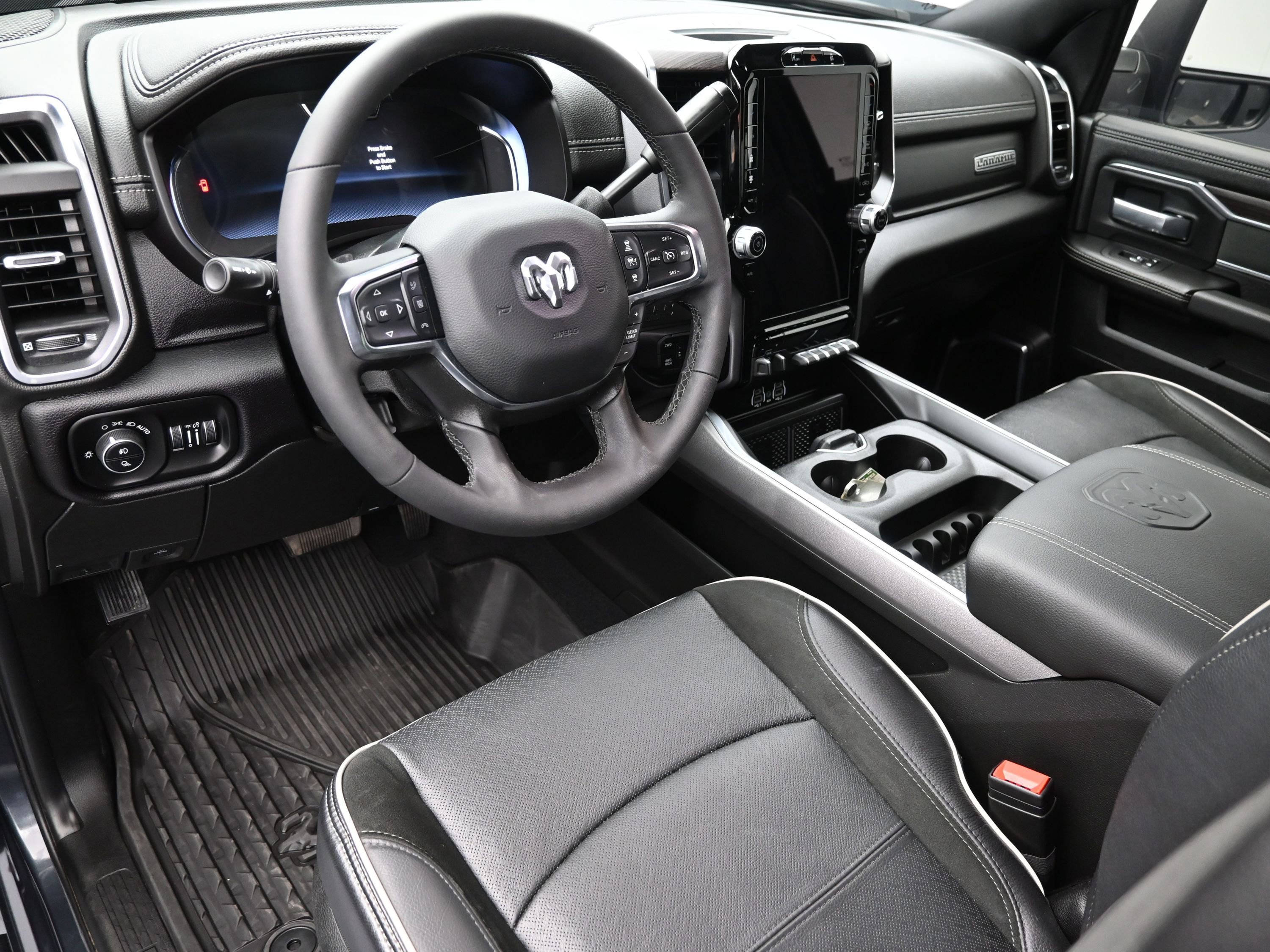 Used 2025 RAM 3500 Laramie w/ Night Edition image 22