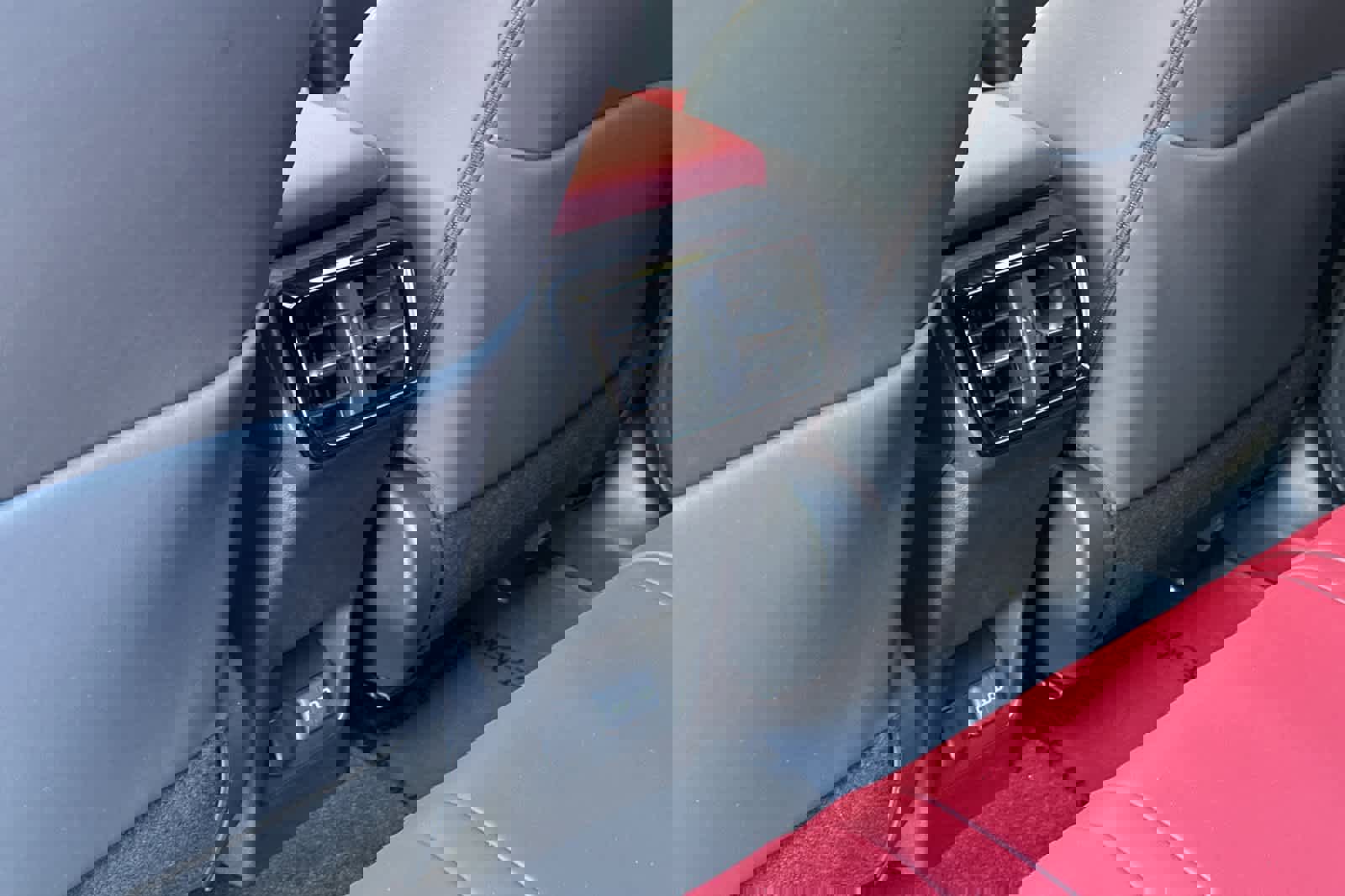 Used 2023 Lexus NX 350h Premium image 14