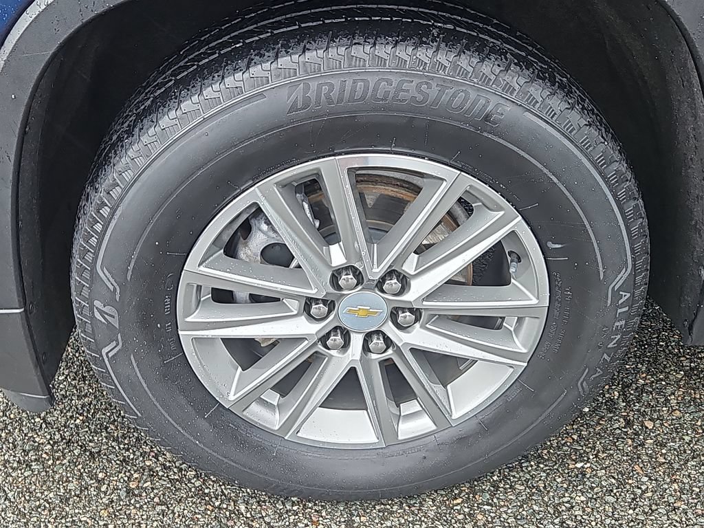 Used 2023 Chevrolet Traverse LT AWD/4WD image 7