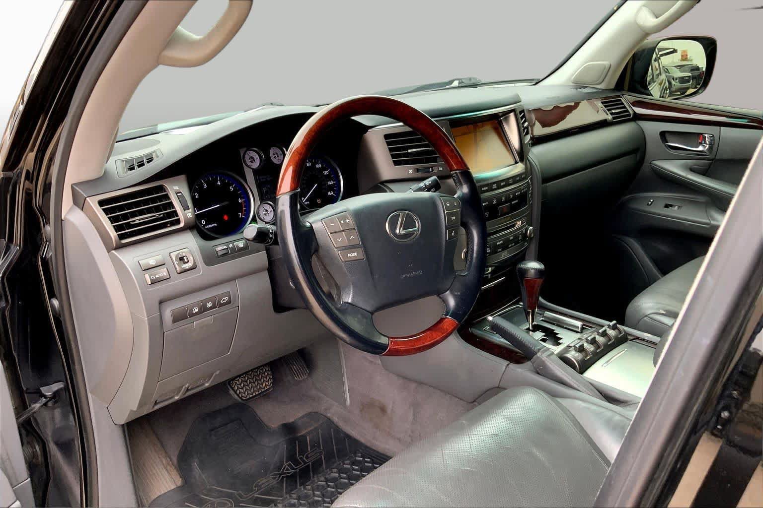 Used 2010 Lexus LX 570 4WD image 16
