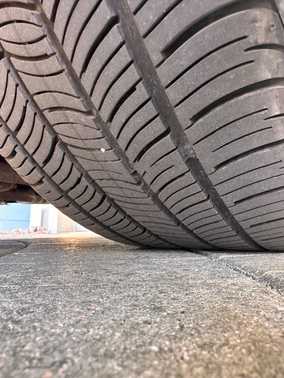 Used 2017 Genesis G90 5.0 Ultimate image 34