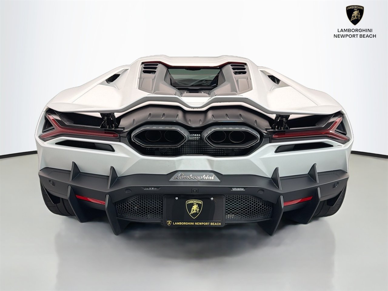 Used 2024 Lamborghini Revuelto AWD/4WD image 22