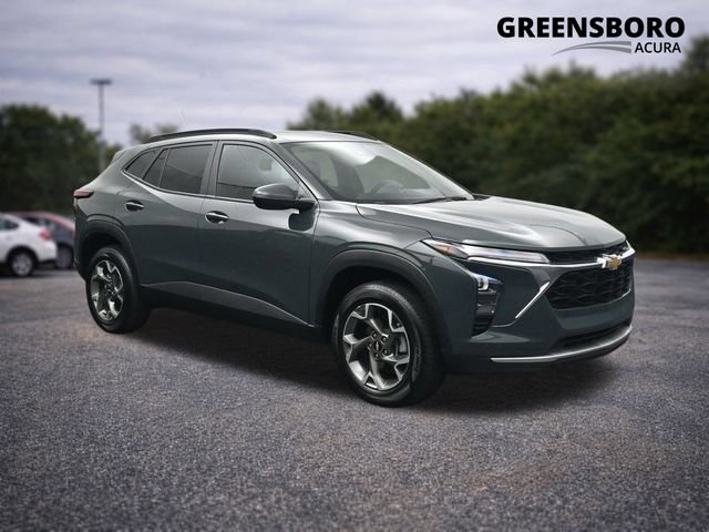 Used 2025 Chevrolet Trax LT