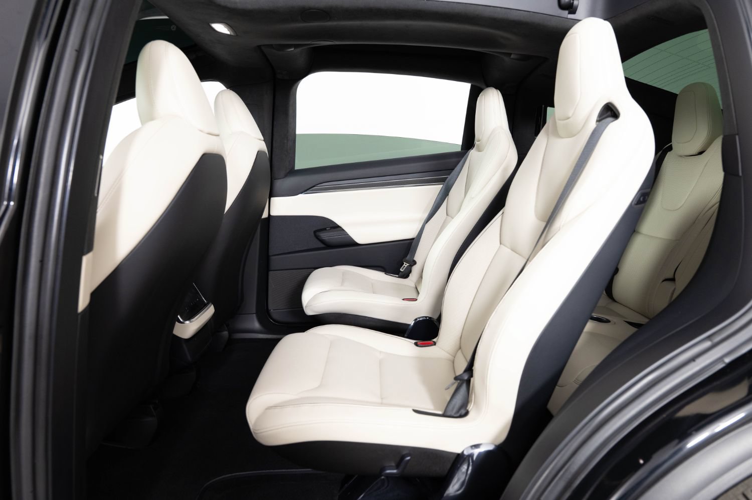 Used 2023 Tesla Model X Plaid image 19