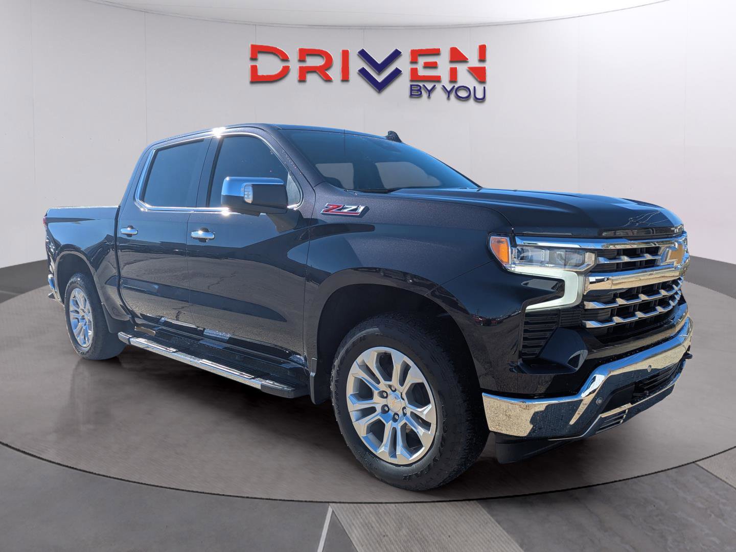Used 2023 Chevrolet Silverado 1500 LTZ image 9