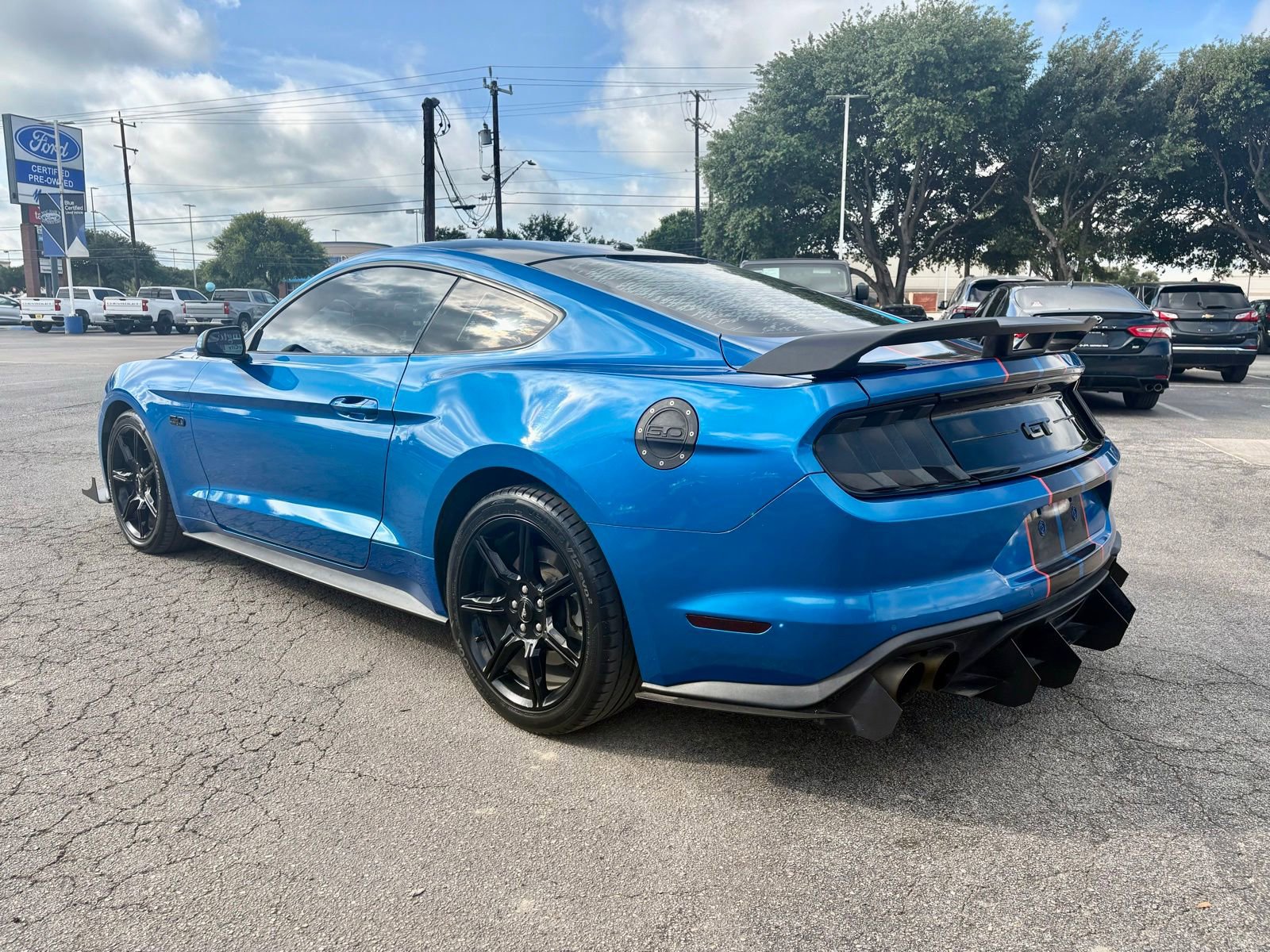 Used 2019 Ford Mustang GT w/ Equipment Group 301A RWD image 5