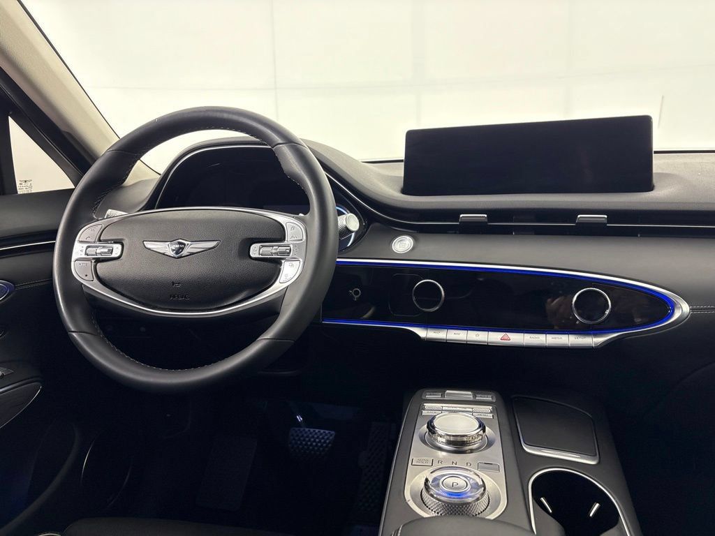 Used 2023 Genesis GV70 2.5T w/ Advanced Package AWD/4WD image 22