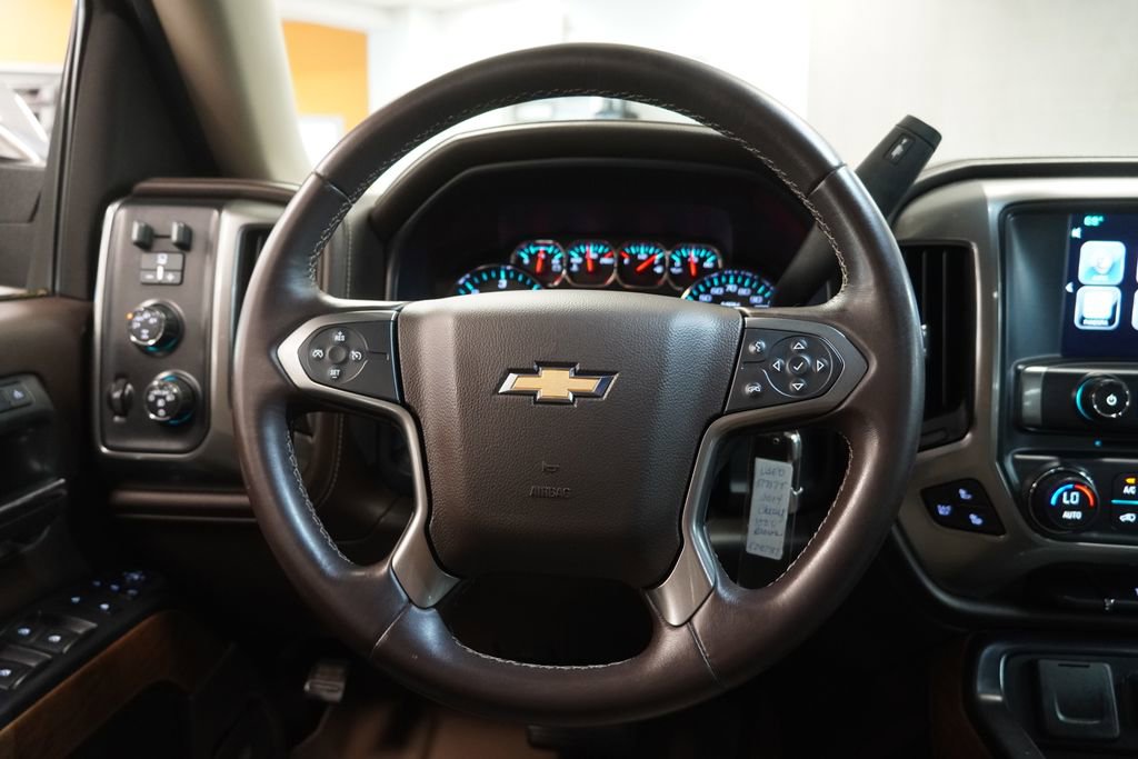 Used 2014 Chevrolet Silverado 1500 LTZ AWD/4WD image 18