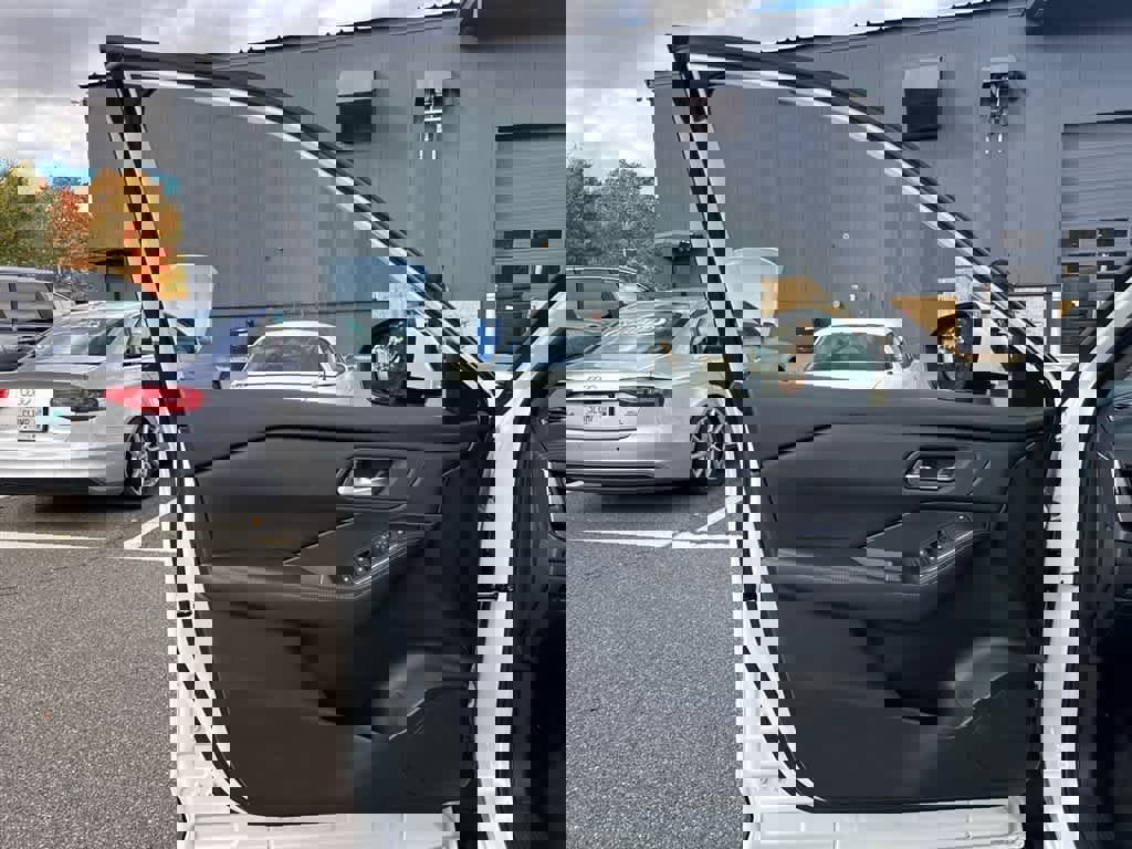 New 2026 Nissan Rogue SV image 9