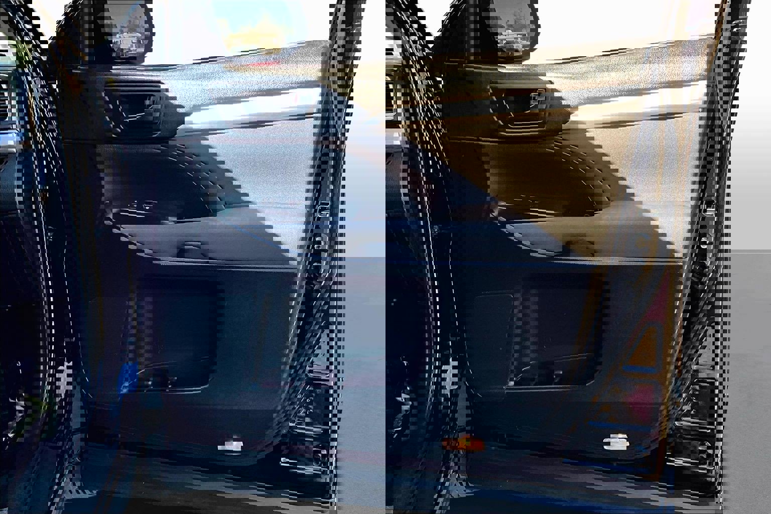 Used 2019 Toyota Highlander LE image 17